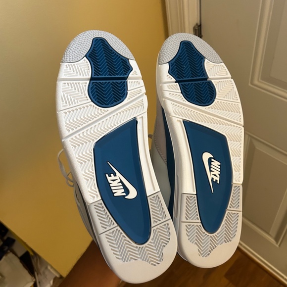 Brand new Jordans main image 5